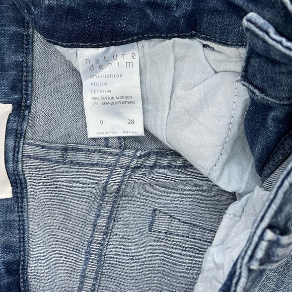 Nature Denim Distressed Jeans - Picture 3 of 3